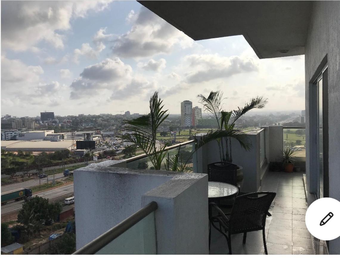 Gallery Apartments By Bestwest Hospitality อักกรา ภายนอก รูปภาพ